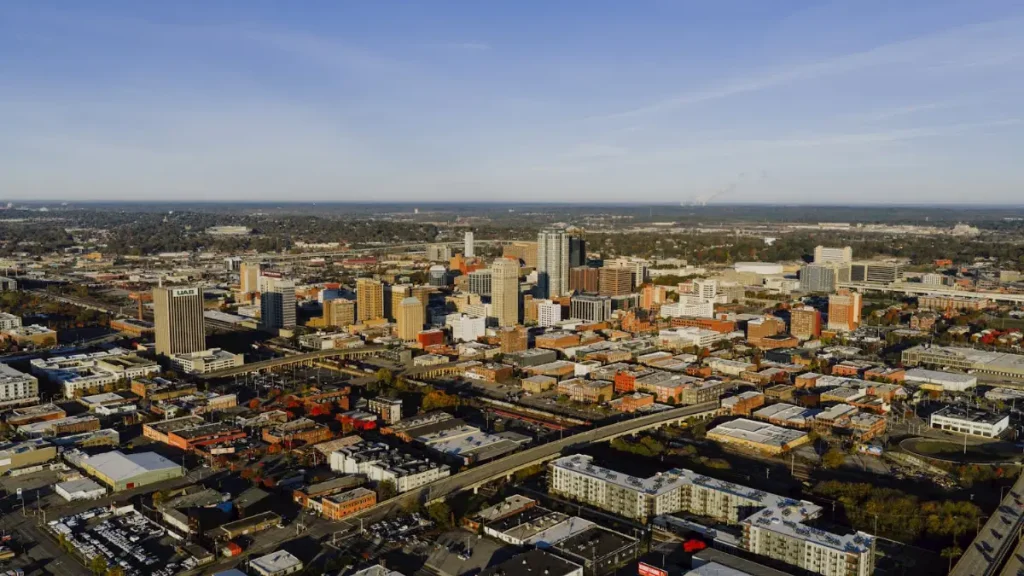 Định cư bang Alabama: Birmingham và chi phí thấp