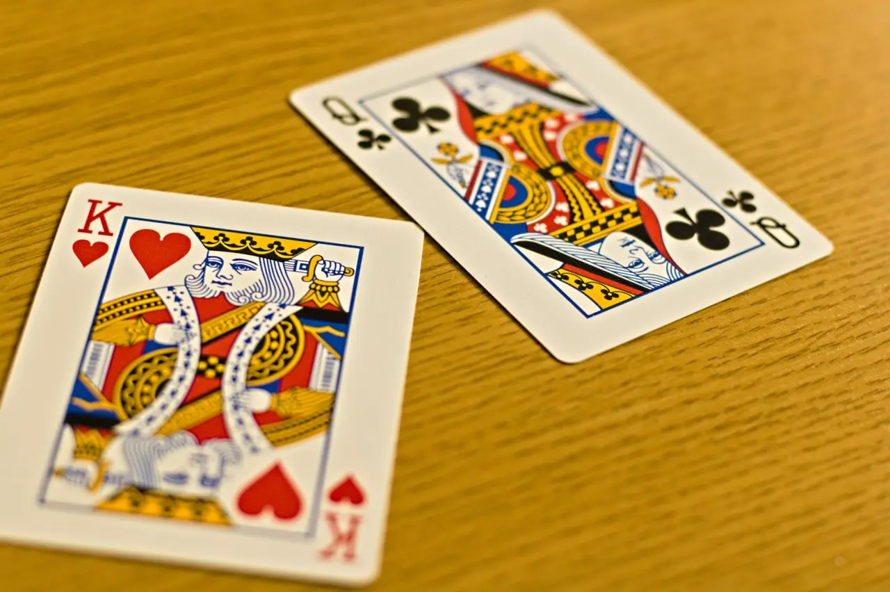 Chancenkarte vs EU Blue Card: Chọn đường nào