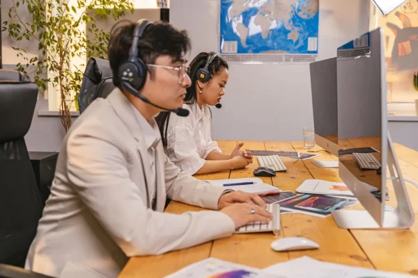 Đang ở Mỹ theo visa khác có chuyển sang EB-3 được không?
