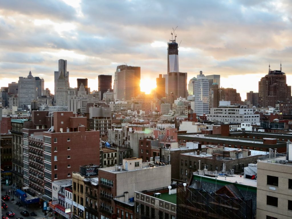 Toàn cảnh Manhattan, New York lúc hoàng hôn — dịch vụ tại Mỹ của My Second World