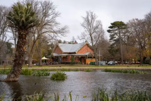 Định cư Ballarat: Thành phố lịch sử nội địa Victoria