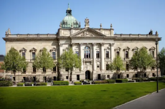 Định cư Karlsruhe: Thành phố công nghệ và pháp lý Baden-Württemberg