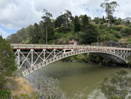 Định cư Launceston: Thành phố Tasmania miền bắc