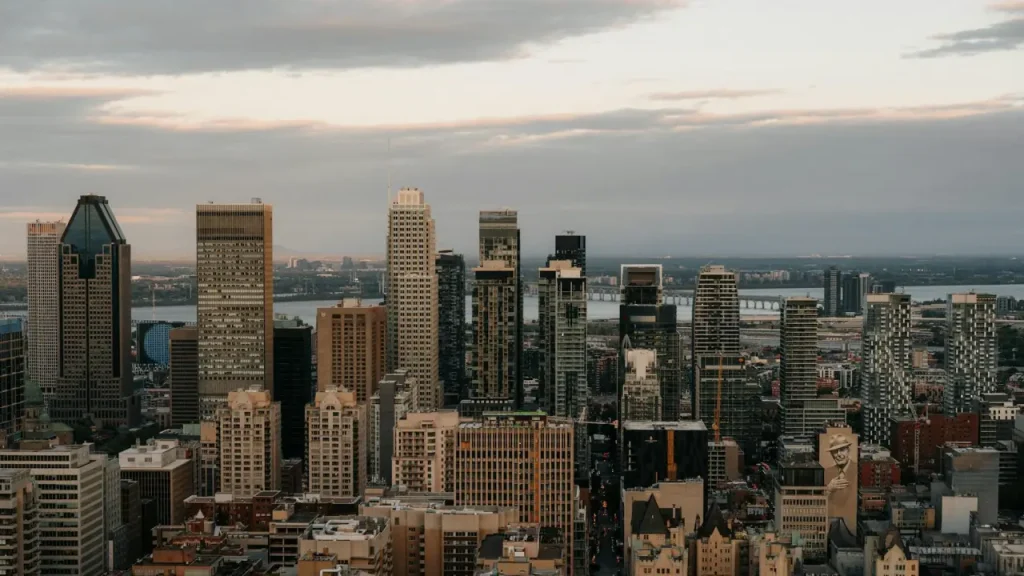 Định cư Montreal: Thành phố song ngữ lớn của Canada