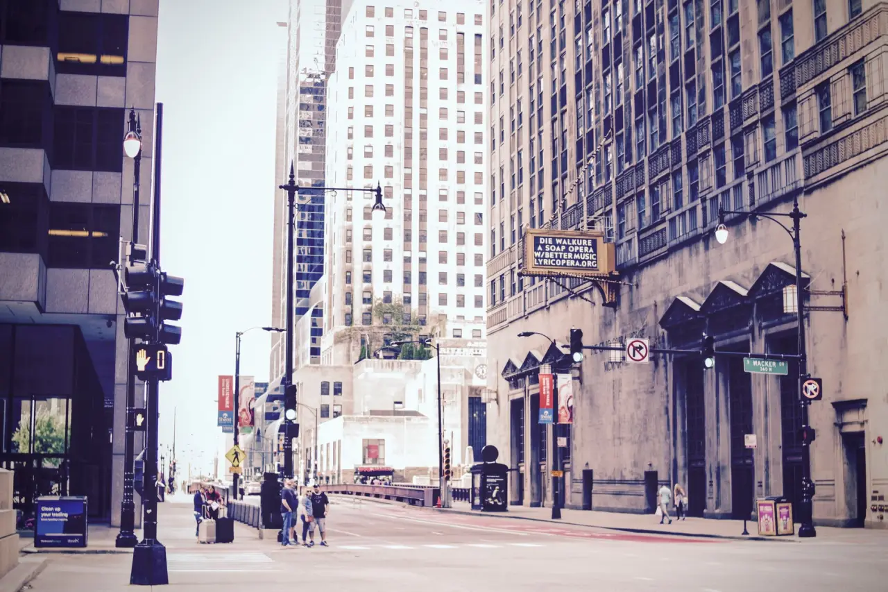 Travel Guide: Chicago, the Windy City of the Midwest