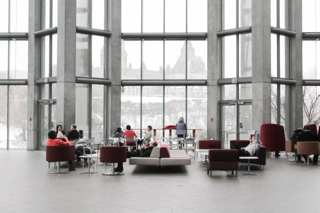 Canada nới giấy phép làm việc diện đề cử tỉnh bang: open work permit 2 năm