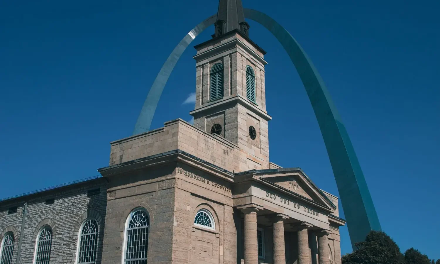 Định cư bang Missouri: St. Louis và chi phí thấp