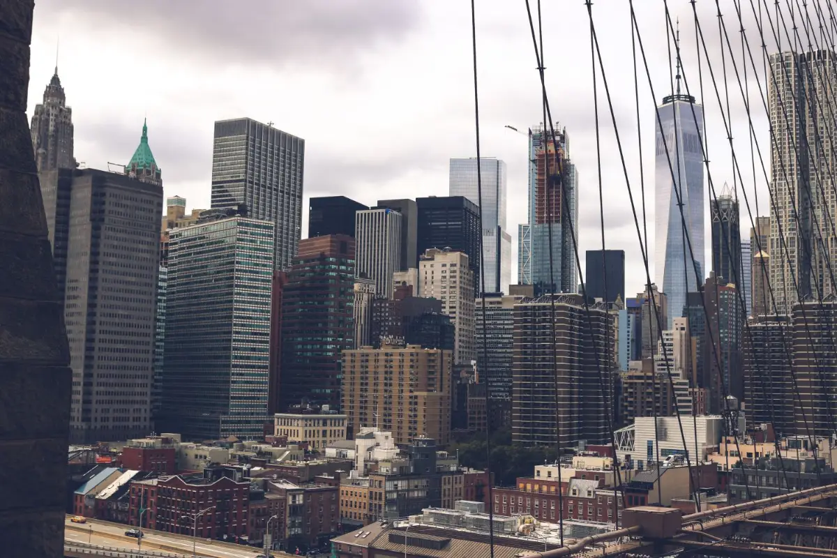 Định cư bang New York: Đô thị quốc tế