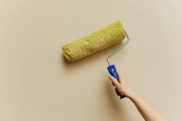 EB-3 nghề thợ sơn: Cơ hội trong ngành xây dựng trang trí