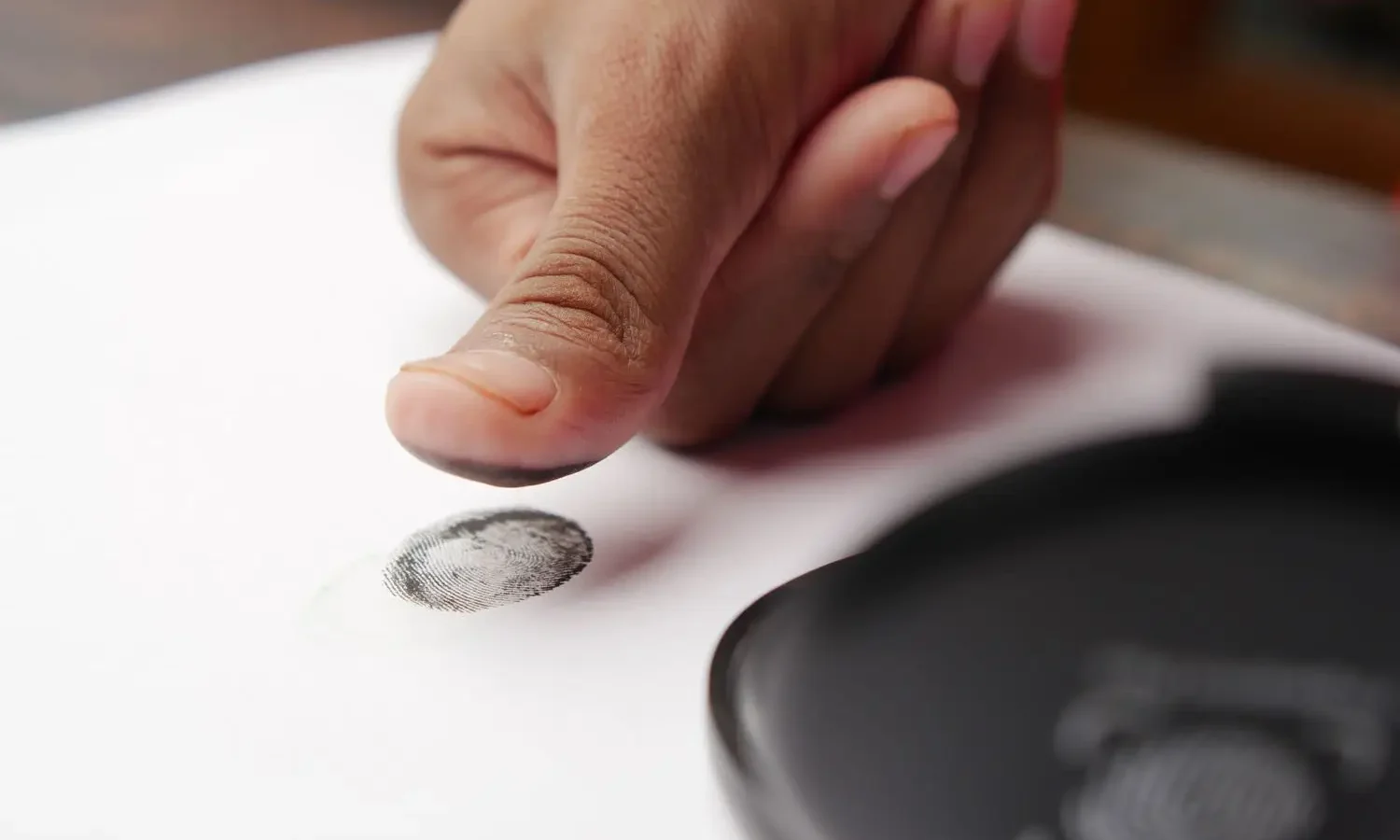 EB-3 biometrics: Lấy dấu vân tay tại USCIS ra sao