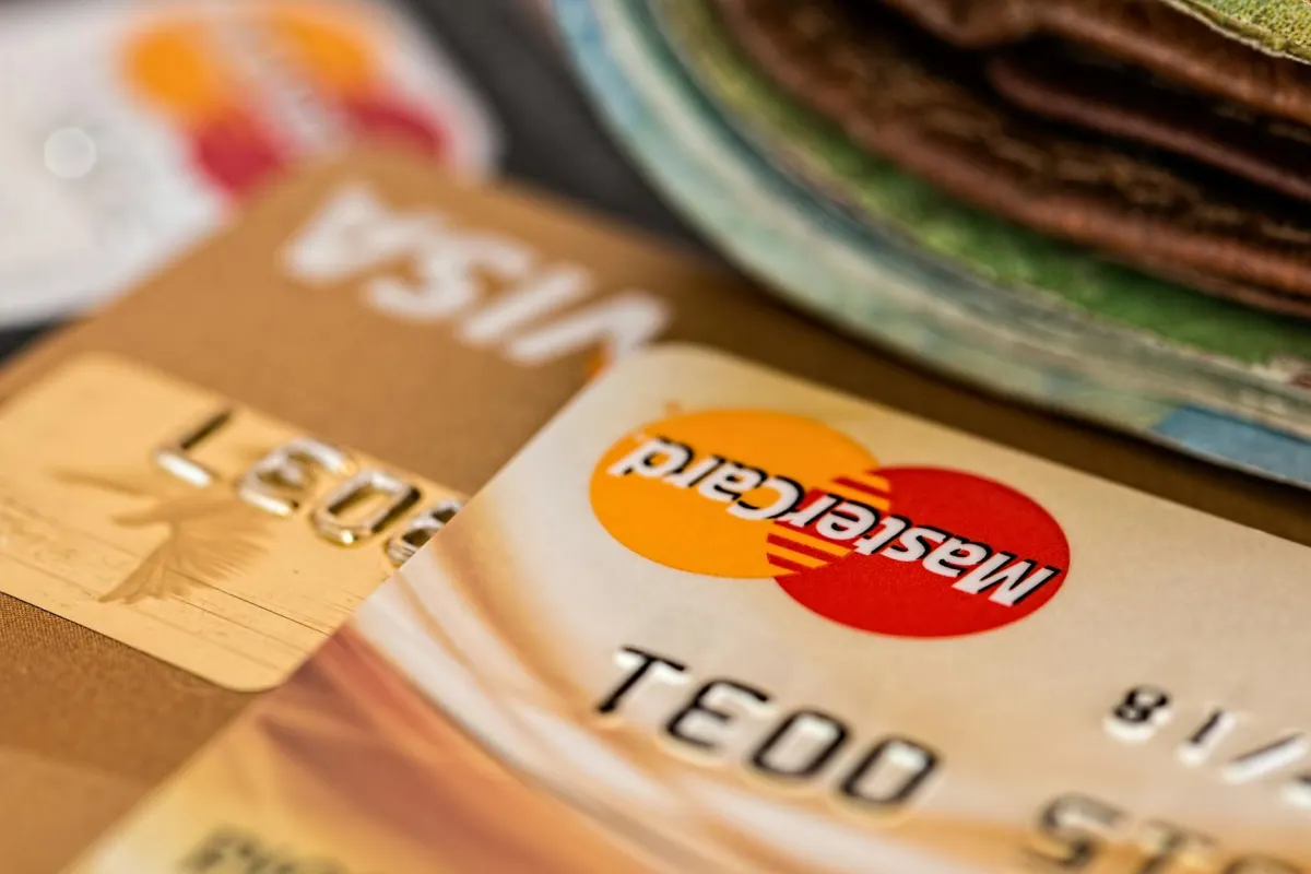 So sánh Chancenkarte và EU Blue Card: chọn con đường nào