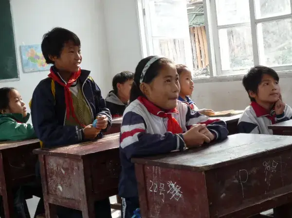 trẻ em mới sang hoa kỳ học hòa nhập