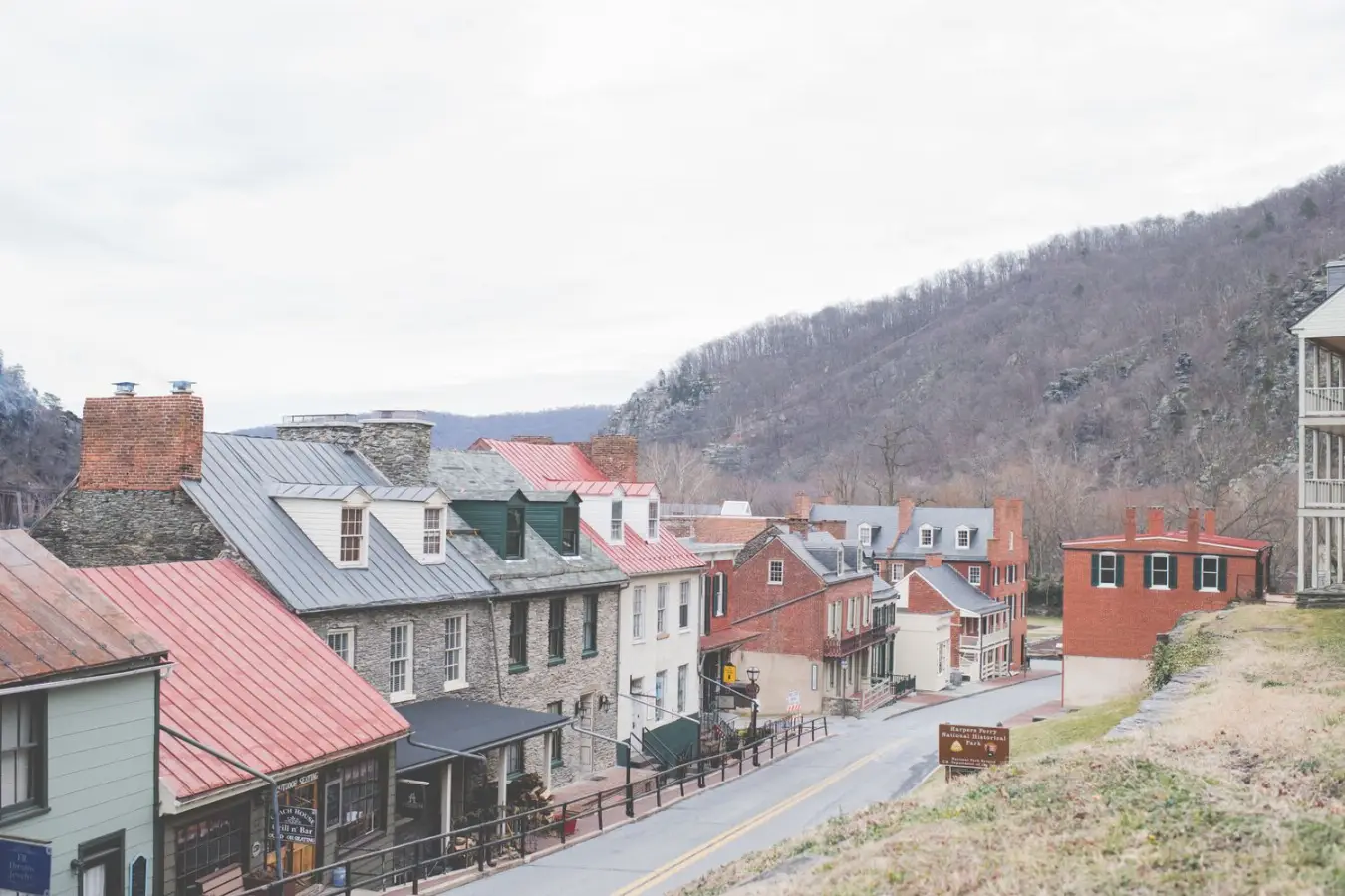 Định cư bang West Virginia: Chi phí thấp
