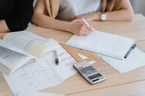 Chi phí du học ngoài học phí: bảng liệt kê đầy đủ