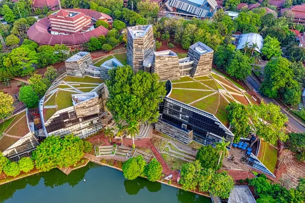 Học phần dạy bằng tiếng Anh: điều kiện triển khai và sai lầm thường gặp
